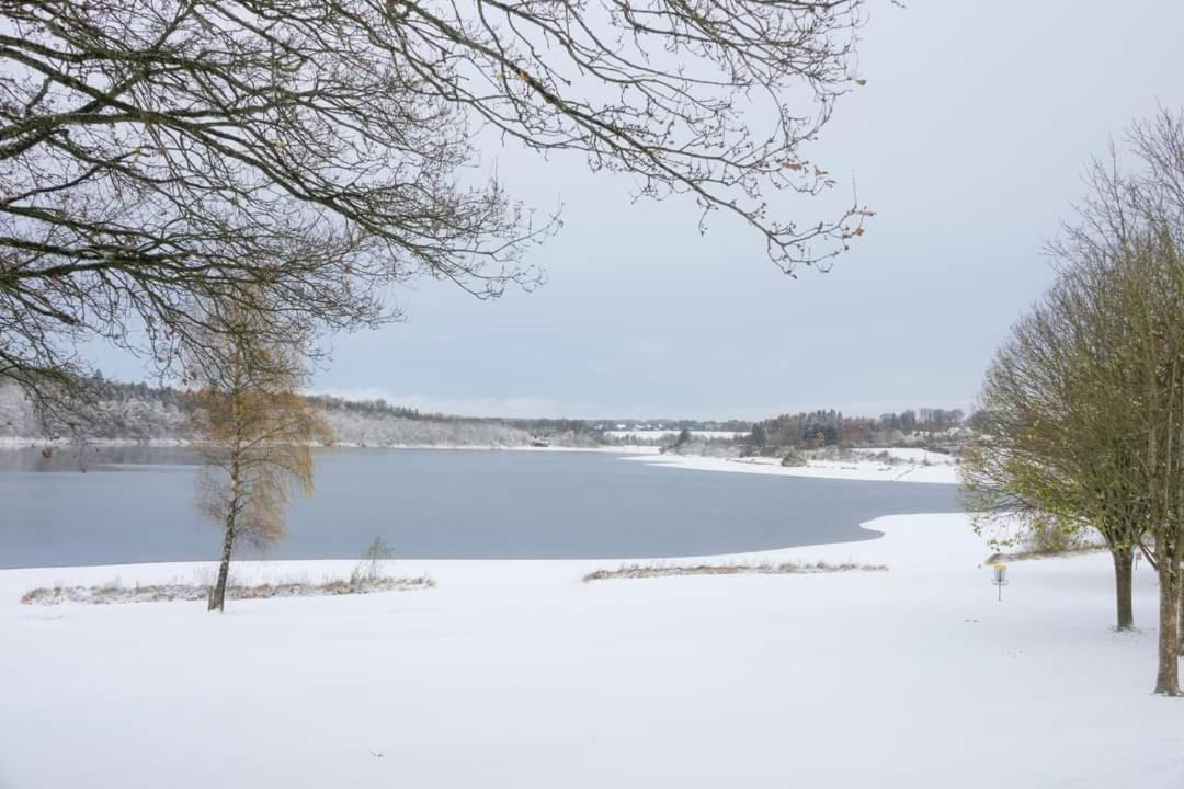 Buetgenbach Ferienhaus Lorea ภายนอก รูปภาพ